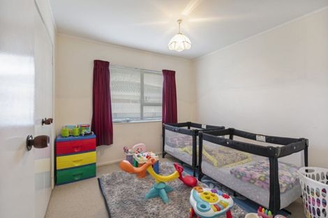 Photo of property in 2b Roys Road, Weymouth, Auckland, 2103