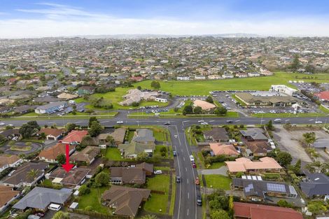 Photo of property in 1/5 Golfland Drive, Golflands, Auckland, 2013