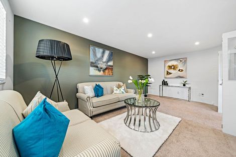Photo of property in 14 Tide Close, Mount Wellington, Auckland, 1060