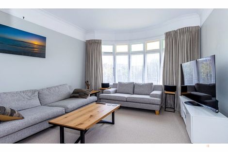 Photo of property in 43 Rhodes Street, Waimate, 7924