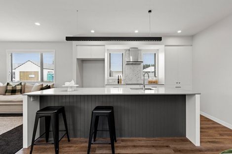 Photo of property in 9 George Yee Place, Taradale, Napier, 4112