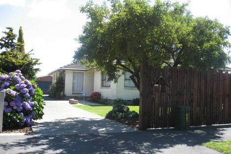 Photo of property in 17 Lochee Road, Upper Riccarton, Christchurch, 8041