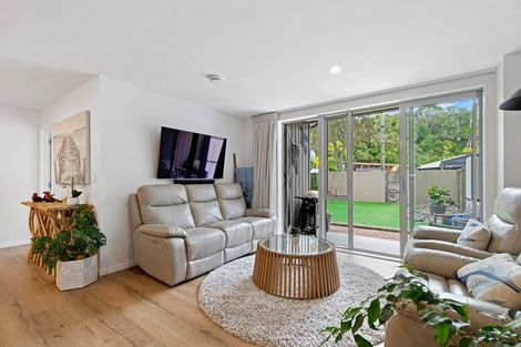 Photo of property in Bay Palms Apartments, 3/30a Bute Road, Browns Bay, Auckland, 0630