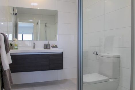 Photo of property in 9 Pepene Avenue, Takanini, 2112