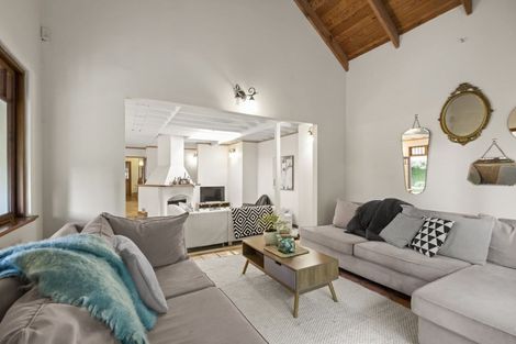 Photo of property in 9 Aotearoa Terrace, Murrays Bay, Auckland, 0630