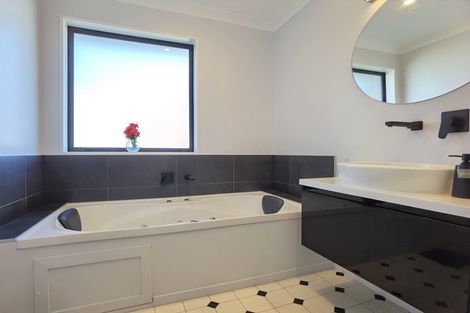 Photo of property in 13 Racecourse Terrace Rise, Hokitika, 7882