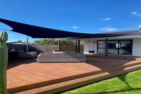 Photo of property in 18 Allens Lane, Clive, 4102