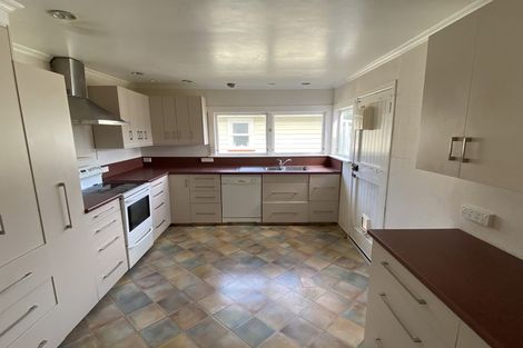 Photo of property in 131 Weraroa Road, Levin, 5510