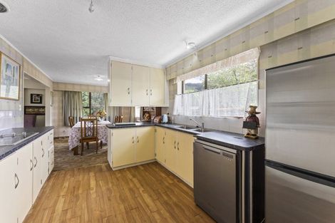 Photo of property in 11 Amber Grove, Birchville, Upper Hutt, 5018