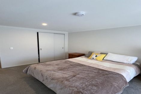 Photo of property in 98 Matairangi Avenue, Totara Heights, Auckland, 2105