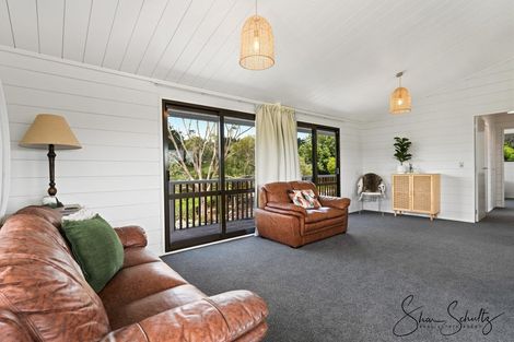 Photo of property in 4 Skelton Crescent, Paparoa, 0571