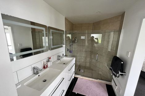 Photo of property in 10a Dalefield Drive, Cashmere, Christchurch, 8022