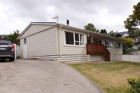 Photo of property in 69a Powrie Street, Glenfield, Auckland, 0629