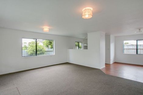 Photo of property in 33 Taradale Road, Marewa, Napier, 4110