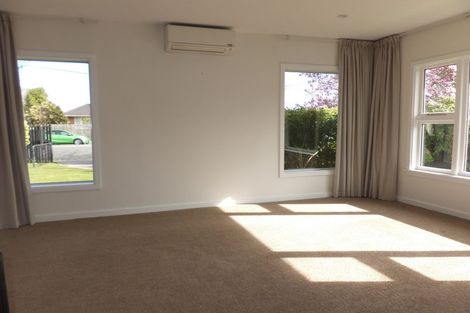 Photo of property in 74 Isleworth Road, Bishopdale, Christchurch, 8053