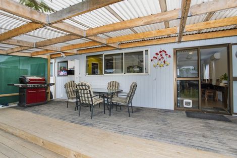 Photo of property in 10 Campion Road, Riverdale, Gisborne, 4010