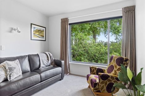 Photo of property in 8 Rhodesvale Terrace, Cashmere, Christchurch, 8022