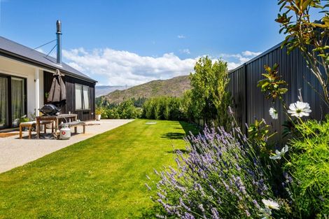 Photo of property in 28 Naylor Street, Clyde, 9330