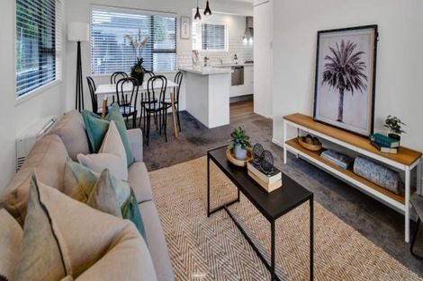 Photo of property in 77a Tukapa Street, Westown, New Plymouth, 4310