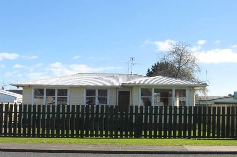 Photo of property in 99 Dominion Road, Papakura, 2110