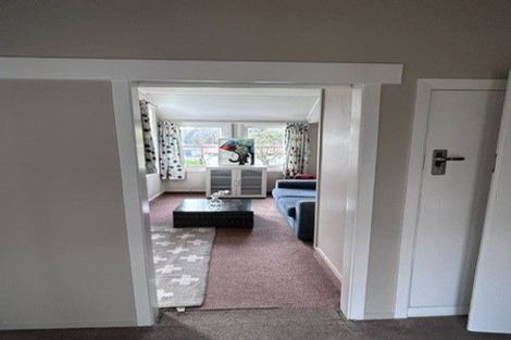 Photo of property in 21 Ongo Road, Hunterville, 4730