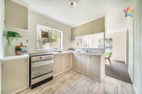 Photo of property in 24 Brook Street, Waiwhetu, Lower Hutt, 5011