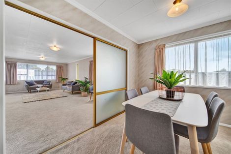 Photo of property in 12 Trimble Place, Bell Block, New Plymouth, 4312