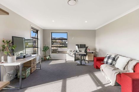 Photo of property in 14 Stowell Drive, Cromwell, 9310