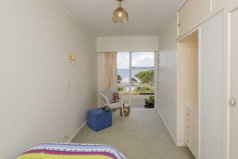 Photo of property in 130 Seaview Road, Paraparaumu Beach, Paraparaumu, 5032