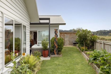 Photo of property in 2 Karanema Place, Coastlands, Whakatane, 3120