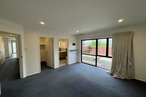 Photo of property in 11 Aspen Way, Kelvin Grove, Palmerston North, 4414
