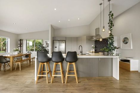 Photo of property in 141a Arran Road, Browns Bay, Auckland, 0630