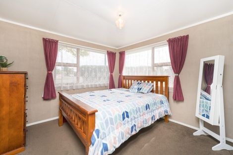 Photo of property in 1 John F Kennedy Drive, Milson, Palmerston North, 4414