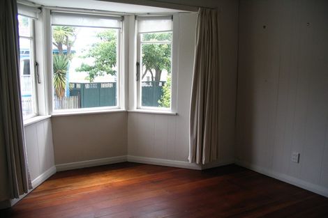 Photo of property in 1 Tainui Terrace, Mount Cook, Wellington, 6021