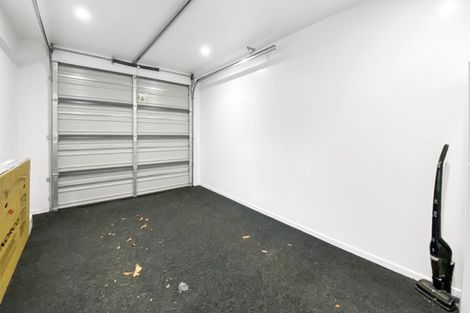 Photo of property in 2/49 Fields Parade, Oteha, Auckland, 0632