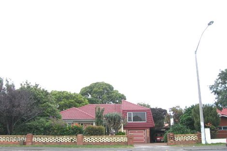 Photo of property in 70 Mangere Road, Otahuhu, Auckland, 1062