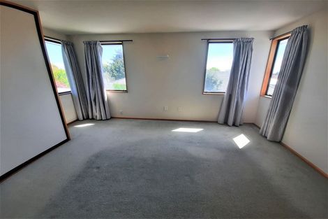 Photo of property in 15 Sevenoaks Drive, Bryndwr, Christchurch, 8053