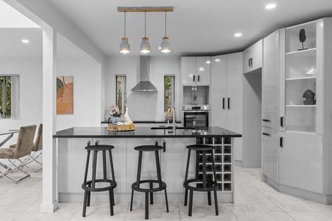 Photo of property in 68 Marina View Drive, West Harbour, Auckland, 0618