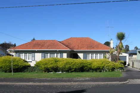 Photo of property in 15 Windsor Road, Maeroa, Hamilton, 3200