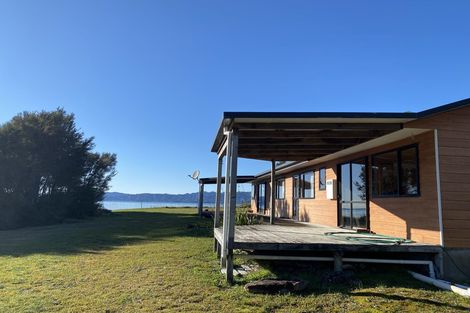 Photo of property in 154 Rangihaeata Road, Rangihaeata, Takaka, 7182