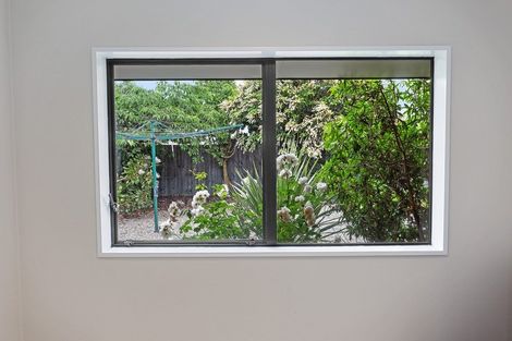 Photo of property in 43 Orlando Crescent, Waimairi Beach, Christchurch, 8083