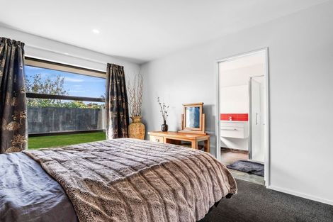 Photo of property in 90a Beaumont Drive, Rolleston, 7614