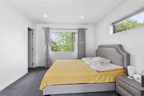 Photo of property in 77a Royal Road, Massey, Auckland, 0614