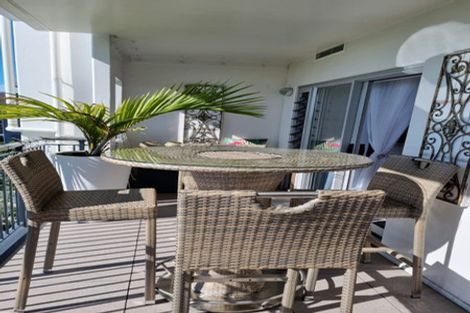 Photo of property in 9c/60 Masons Road, Oteha, Auckland, 0632