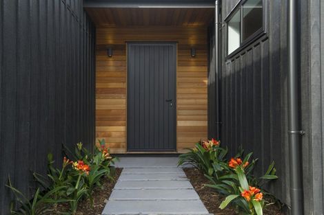 Photo of property in 2 Romeo Place, Whitianga, 3510