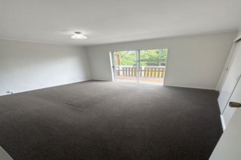 Photo of property in 92 Borich Road, Sunnyvale, Auckland, 0612