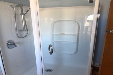 Photo of property in 73b Middle Road, Havelock North, 4130