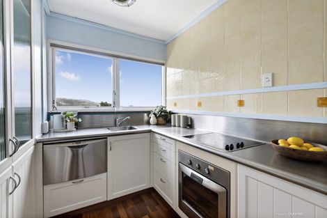 Photo of property in Newman Court Apartments, 2 Newman Terrace, Thorndon, Wellington, 6011