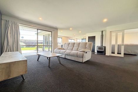 Photo of property in 37 Shadbolt Lane, Rolleston, 7614