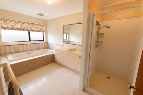 Photo of property in 4 Orchard Place, Lynmore, Rotorua, 3010